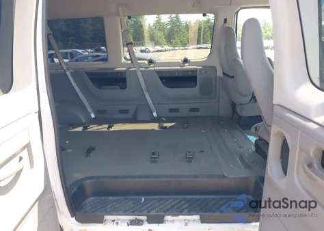 2005 Ford E-350 Super Duty Chateau/Xl/Xlt из США, поврежденный, VIN 1FBNE31LX5HA99280